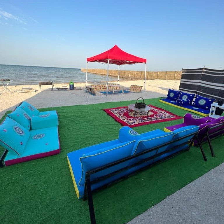 Enjoy a beachside escape at Al Khor Caravan 2 — complete with shaded seating, cozy interiors, and grilling space for the ultimate coastal day out in Qatar.