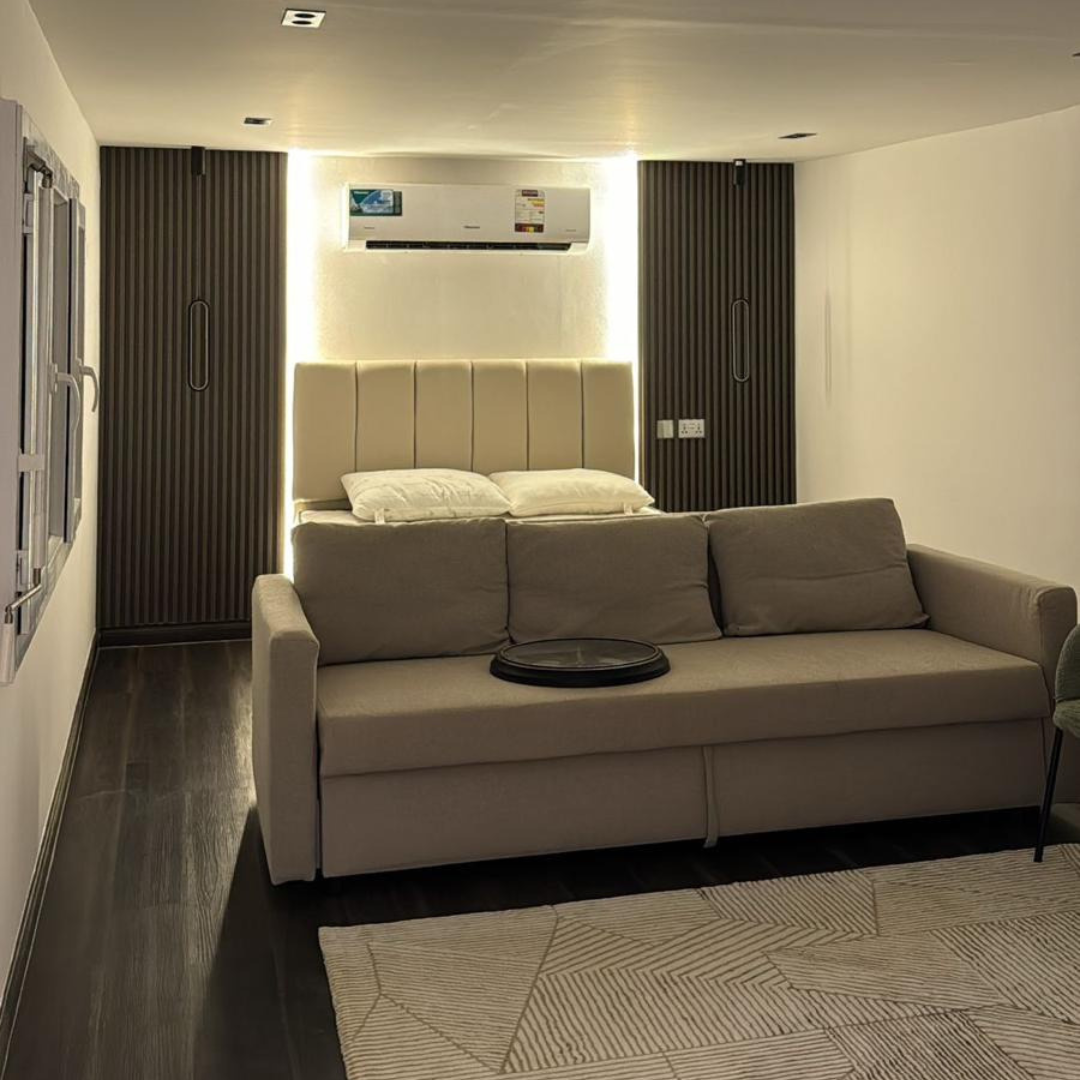 Al Marona Caravan VVIP exterior view with luxurious design, perfect for your Qatar vacation