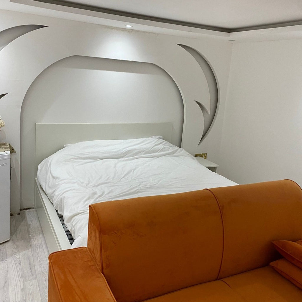 Enjoy a serene getaway in Al Reem Caravan, offering stunning sea views, comfort, and quiet moments by the shore.