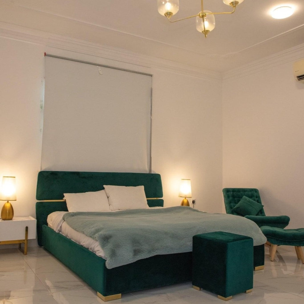 Enjoy space, fun, and comfort at MK Resort — a fully equipped private resort in Qatar with pool access, dining area, and plenty of room to relax and connect.