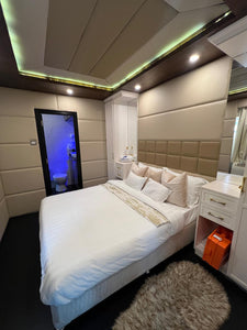 Royal Suite Houseboat