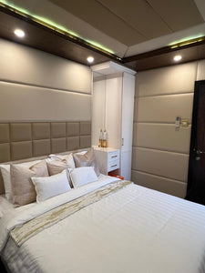 Royal Suite Houseboat